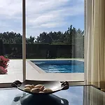 Do Golfe - Private Pool, Modern Charm * Amoreira (Leiria)