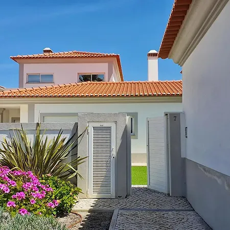 Do Golfe - Private Pool, Modern Charm Amoreira (Leiria)
