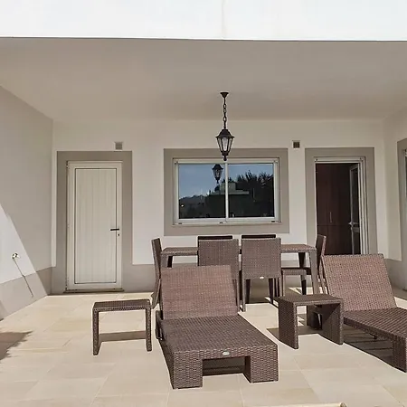 Do Golfe - Private Pool, Modern Charm Amoreira (Leiria)